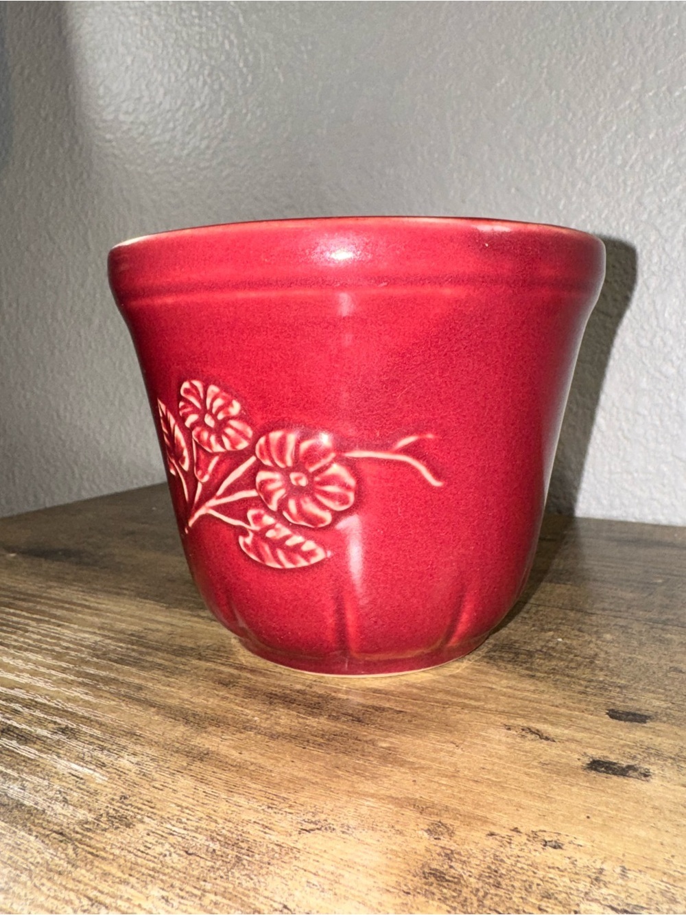 Vintage Red Ceramic Planter 219-5 Embossed Floral Pottery Flower Pot - Picture 3 of 12